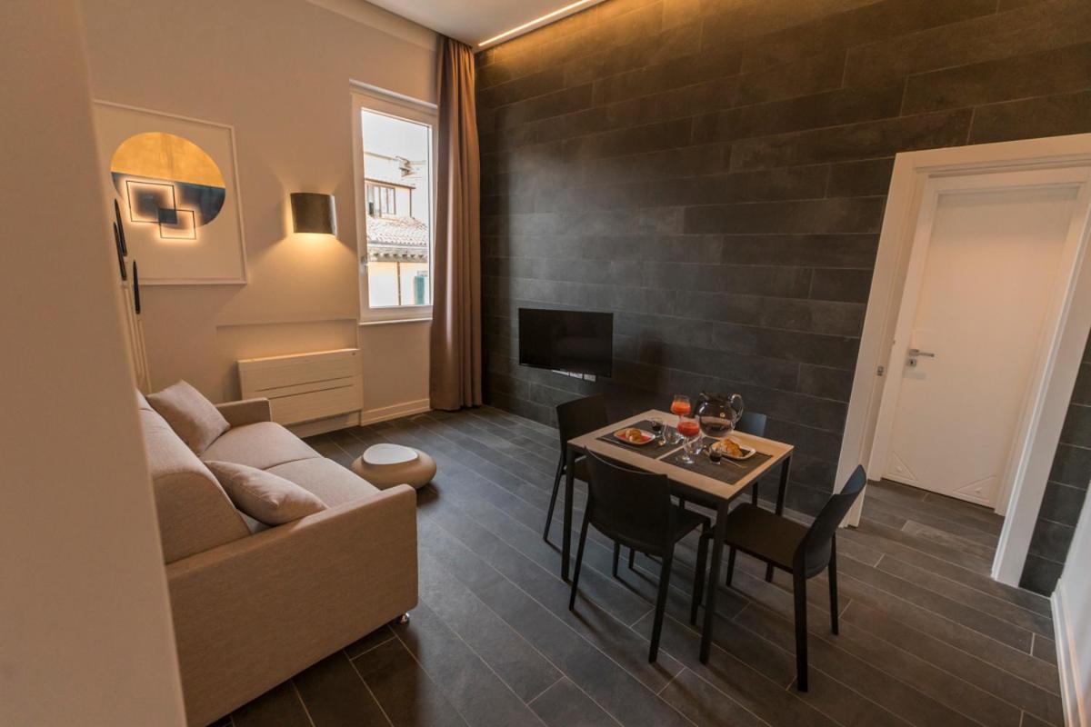 Residenza Trinita Maggiore Apartment *